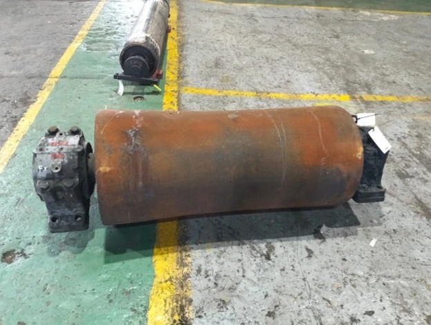 Impact beds idler roller