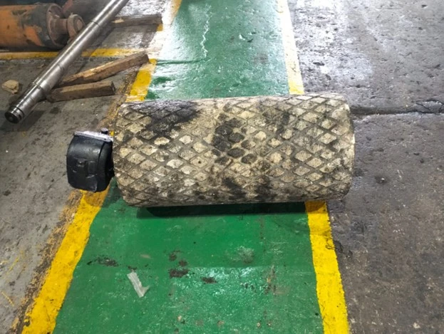 Impact beds idler roller