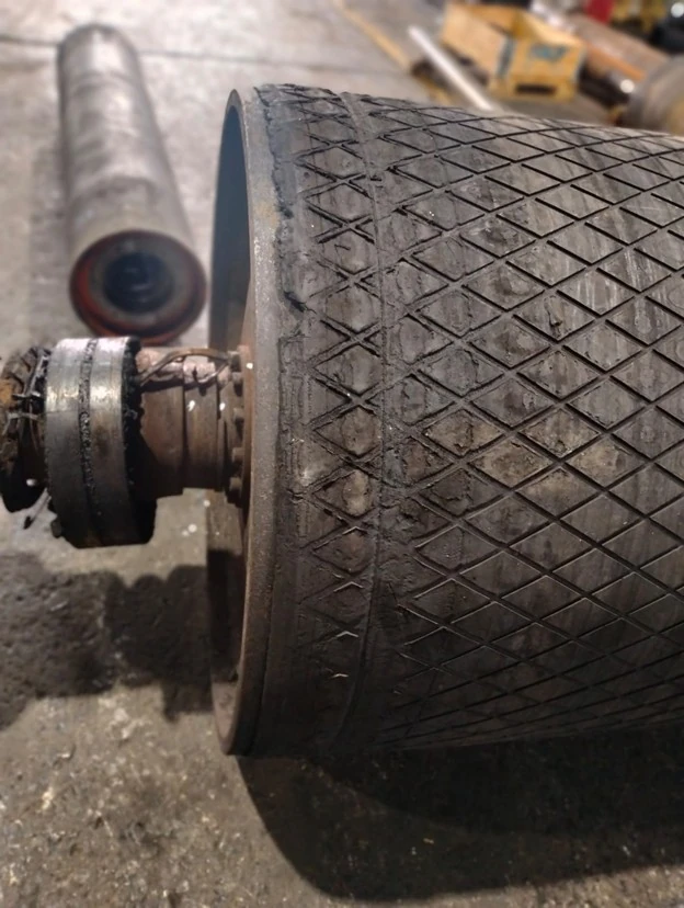 Impact beds idler roller